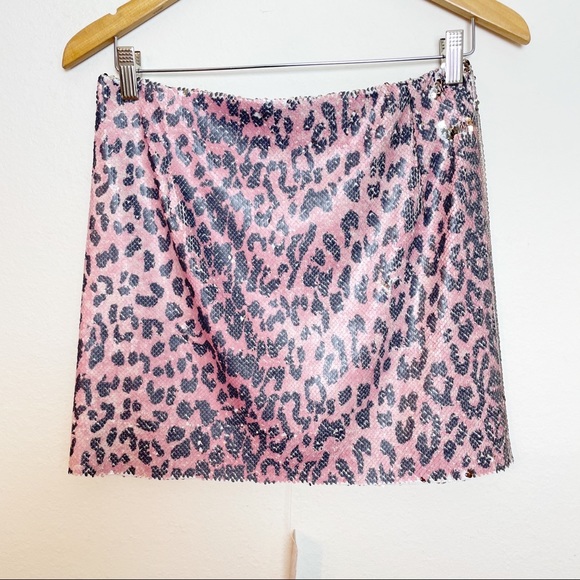 NWT FREE PEOPLE Cheetah print sequin mini skirt - Picture 7 of 14